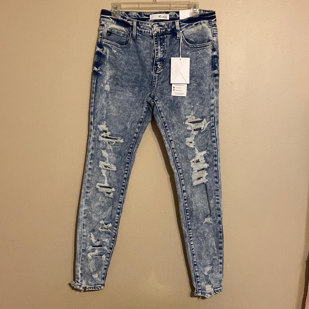 Kancan NWT mid rise super skinny Jean